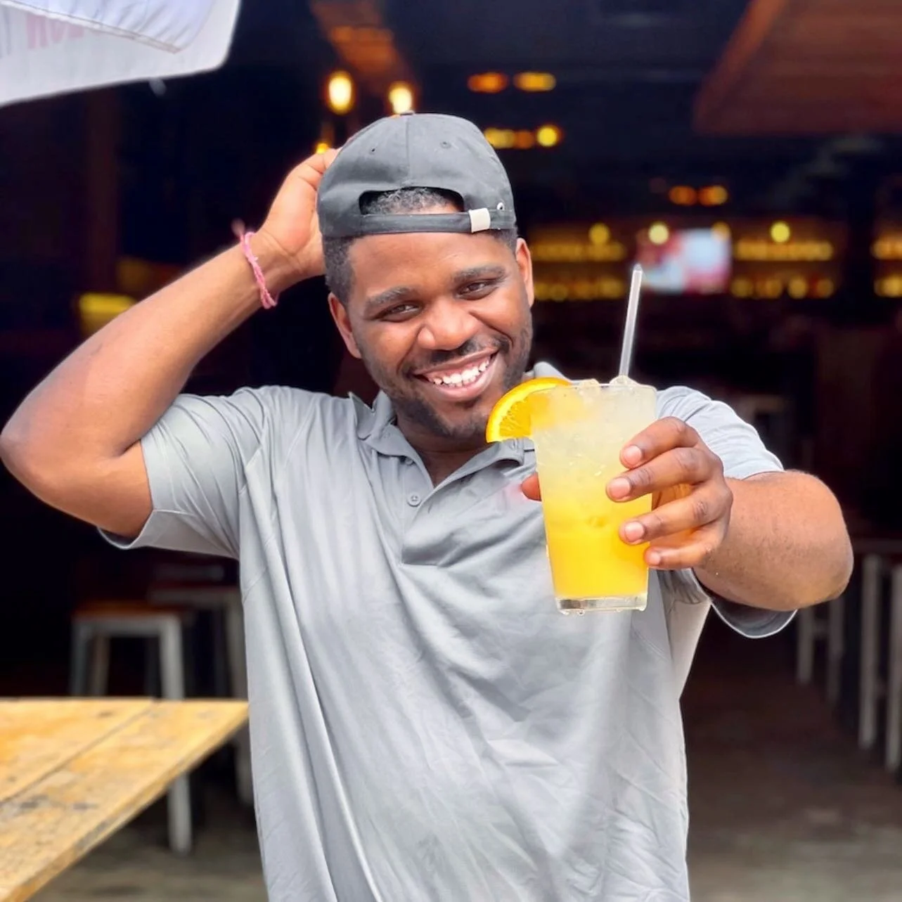 All crushes and smiles over here!
🍊
Come and brunch with us today and try our crushes! Make sure to check out our MONSTER CRUSHES while you&rsquo;re at it 😉

&bull;
&bull;
&bull;

#baltimorebuzz #mybmore #crush #crushes #crushing #crushseason #refr