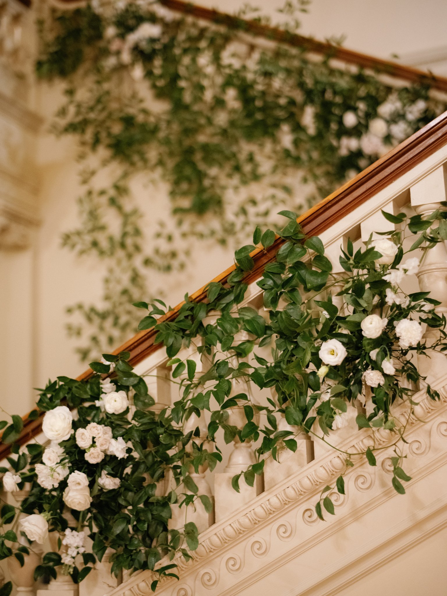 cairnwood-wedding-staircase-greenery.jpg