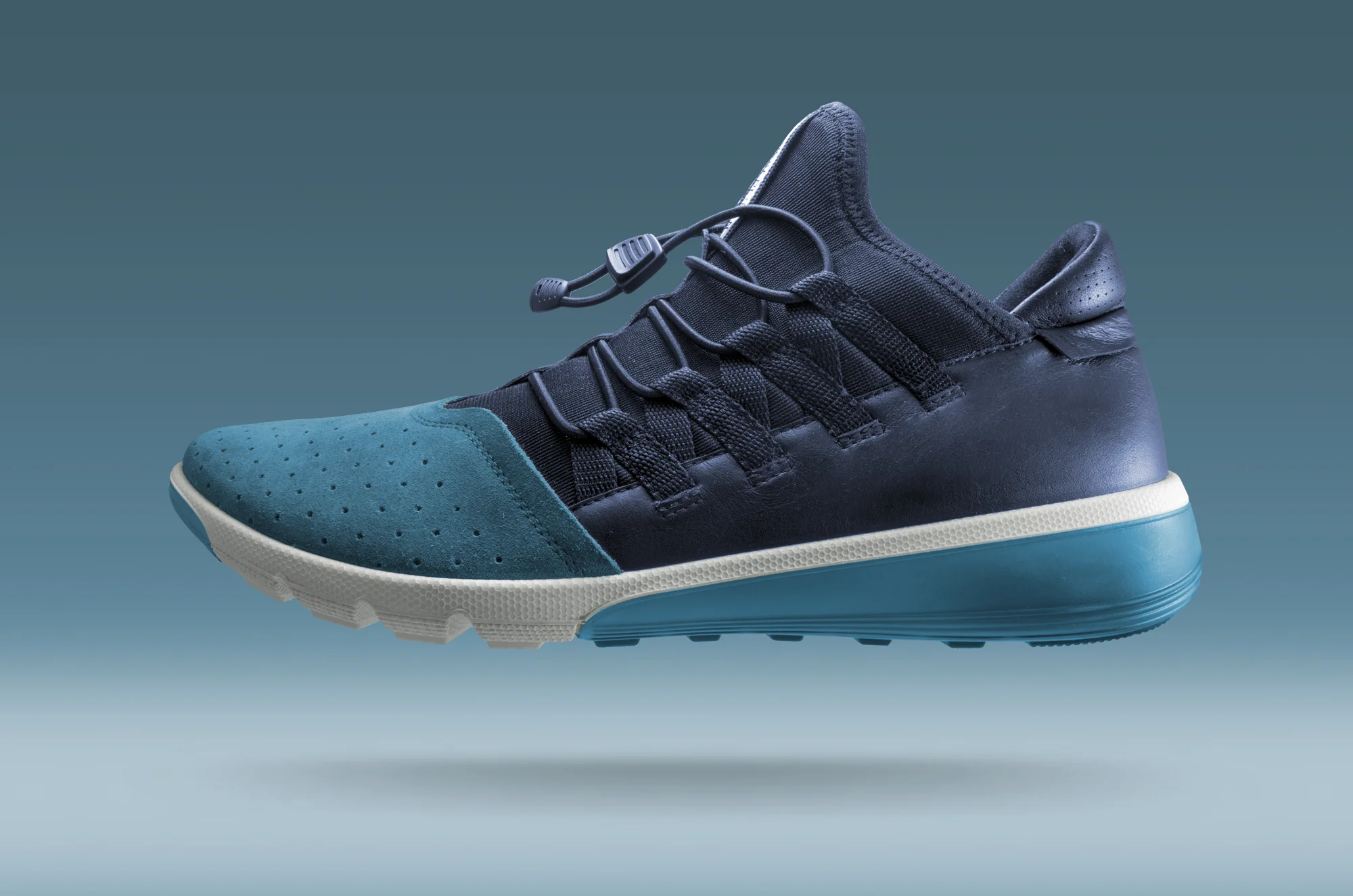 ecco-intrinsic2-side-blue.jpg