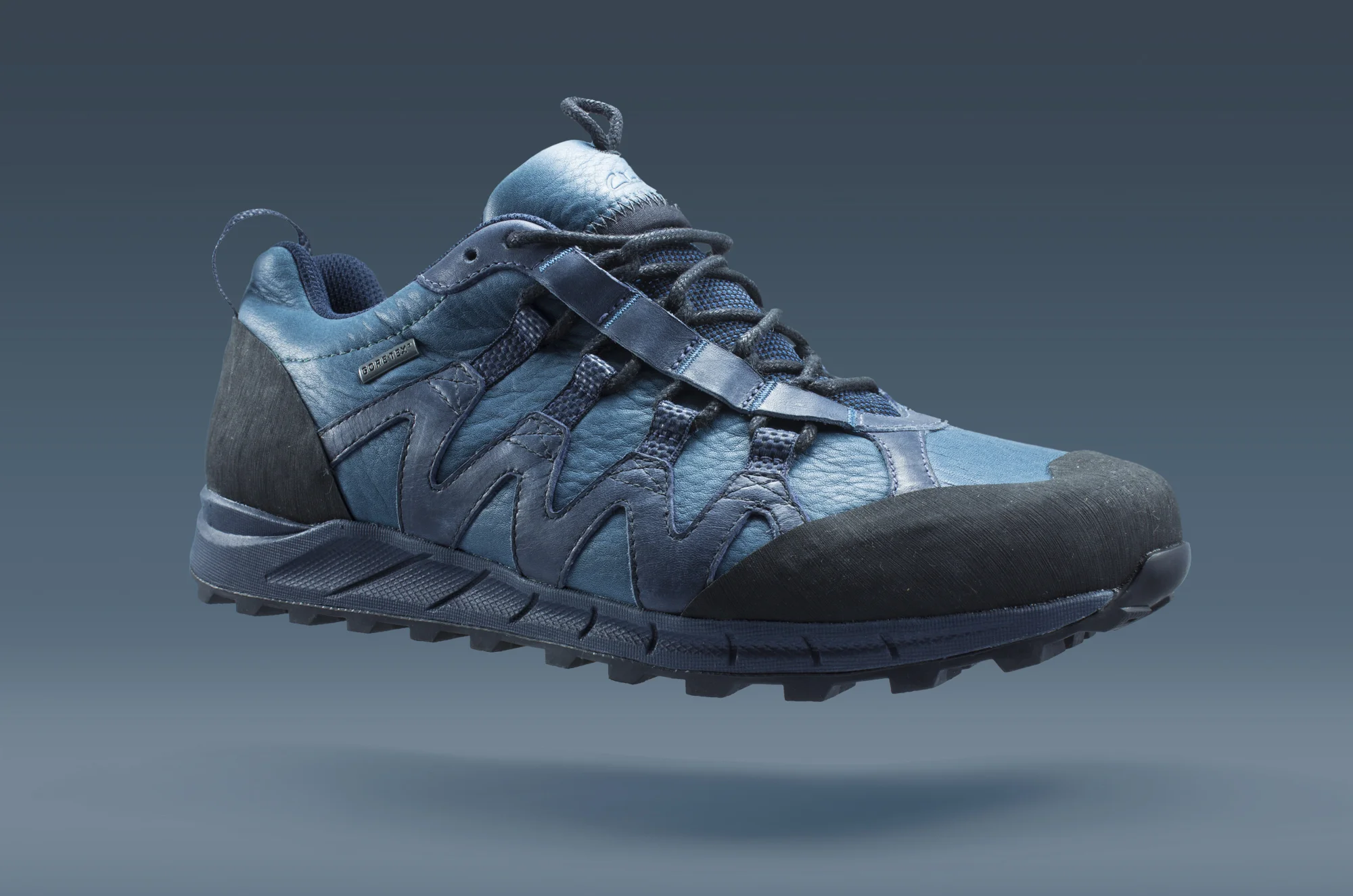 CLARKS : PACER LEATHER