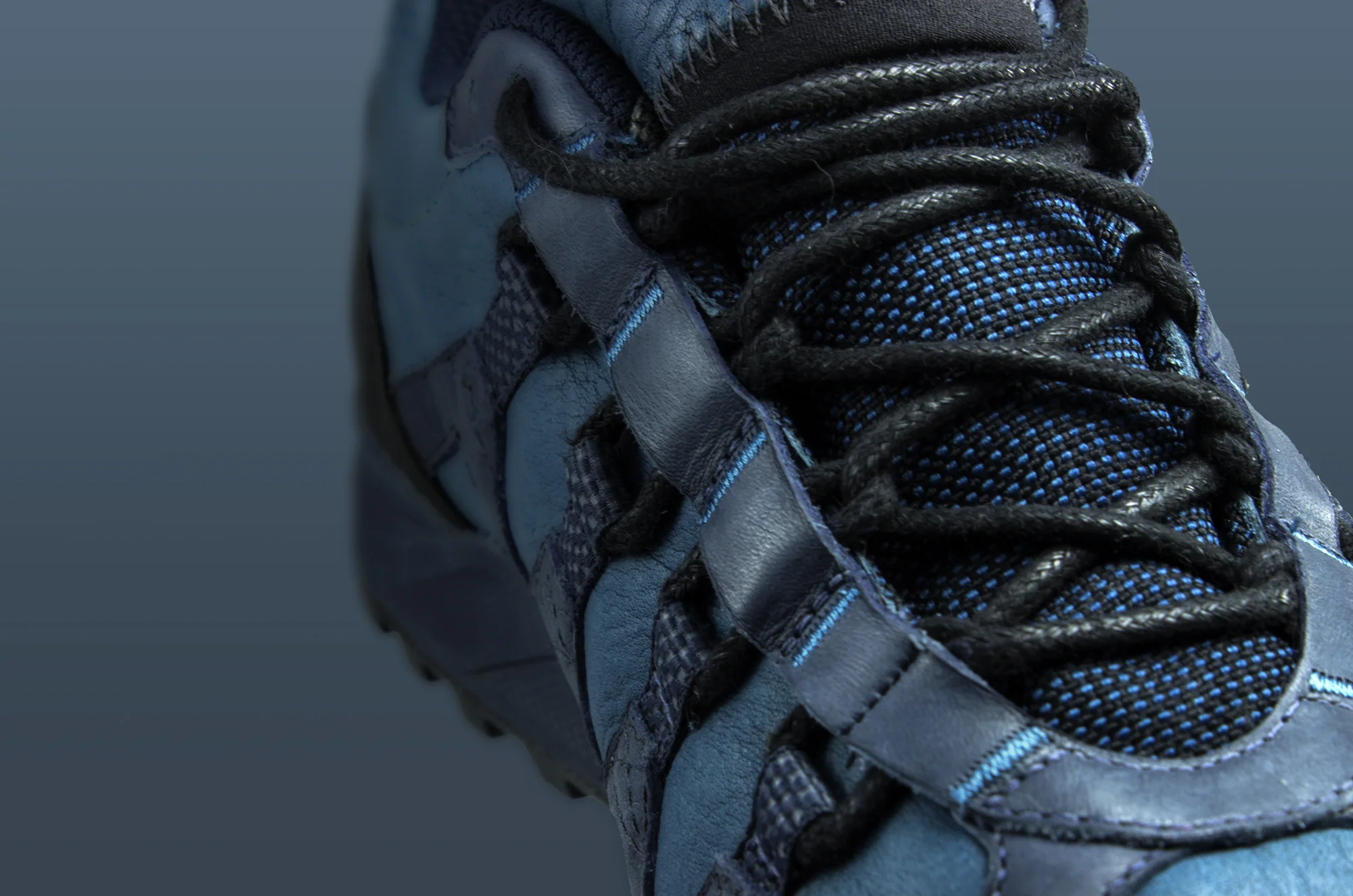clarks-pacer-leather-macro-2.jpg