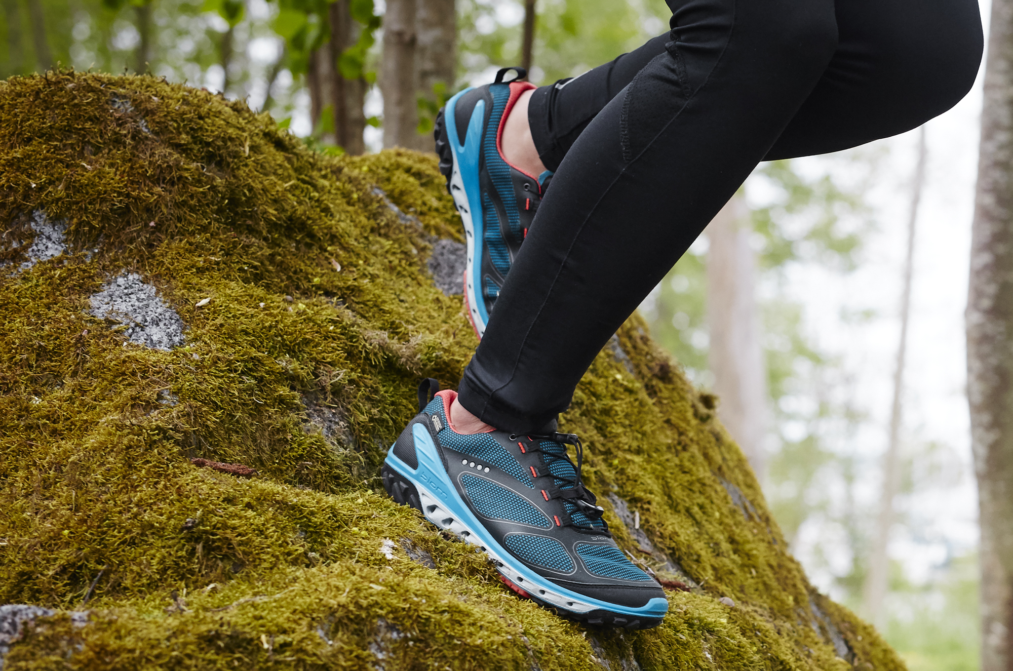 ecco-biom-venture-gtx-side-marketing-3.jpg