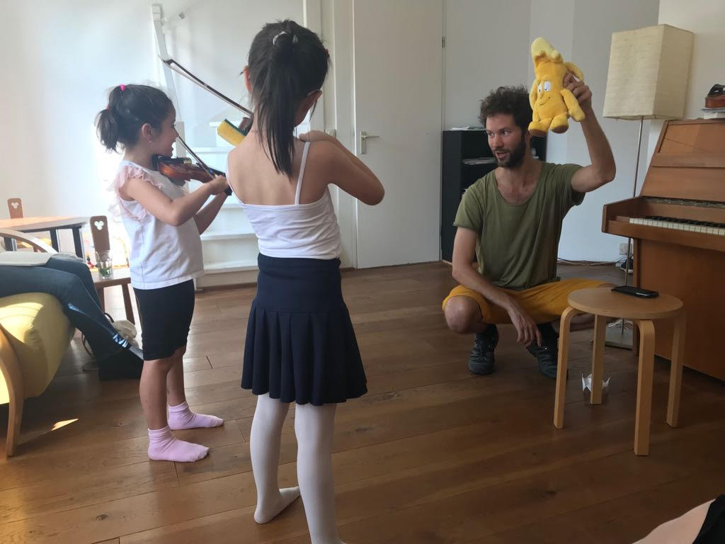 Eduard Marcet-Classes de Violí Mètode Suzuki a Barcelona.jpg