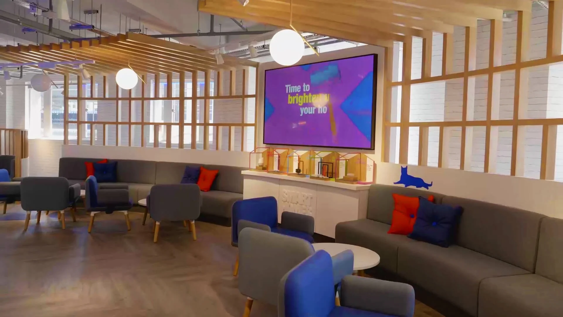 Halifax-banking-video-content-reel-of-DOOH-advertising-and-social-media-marketing-videos-by-video-production-company-and-animation-studio-SHENNY_04