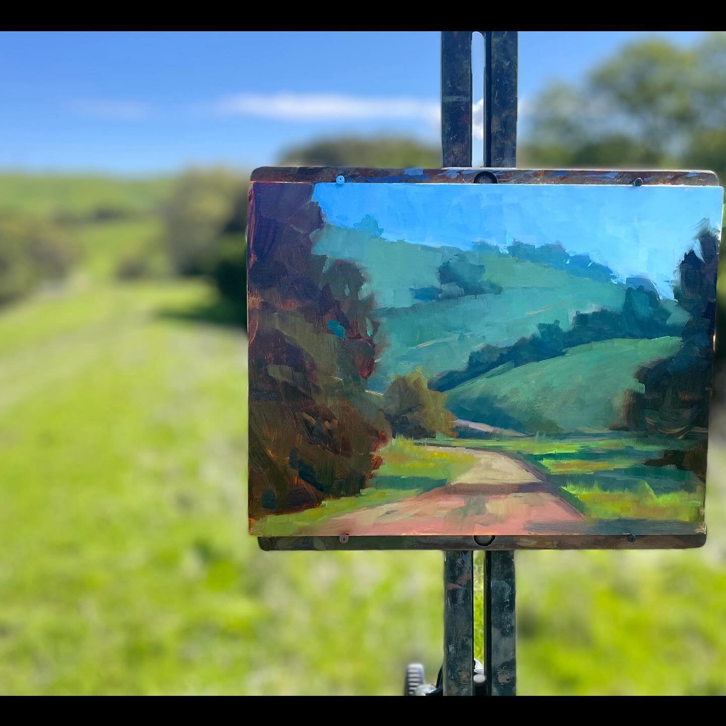 Out painting with the East Bay posse on a crystalline Sunday morning @jbensman @kristianmatthewsart @ericanoreliusfineart @timhornart 
.
.
 #landscapepainting #pleinair #pleinairpainting  #oilpainting #oilpaintings