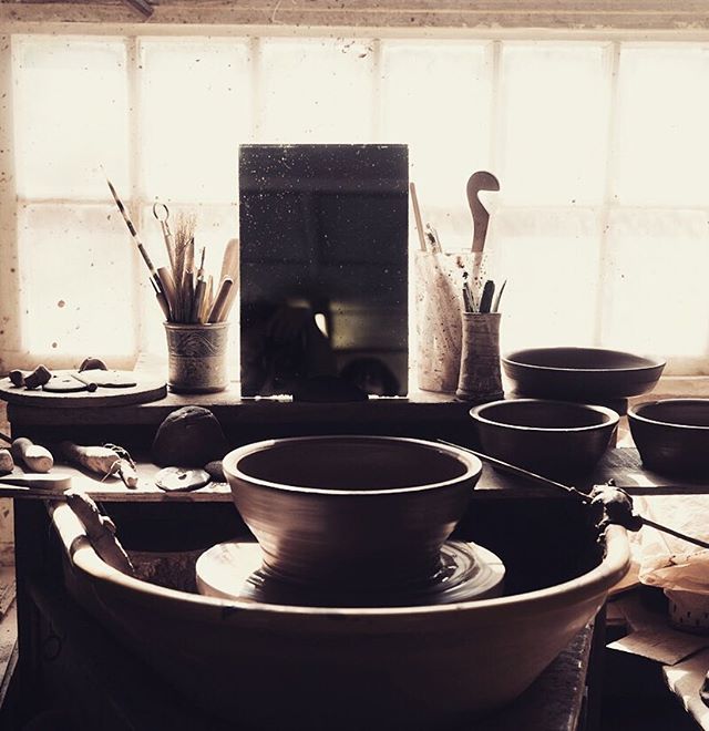 The beautiful pottery wheel of our newest artisan @penny_simpson_ceramics #pottery #potter #artisan #potterywheel