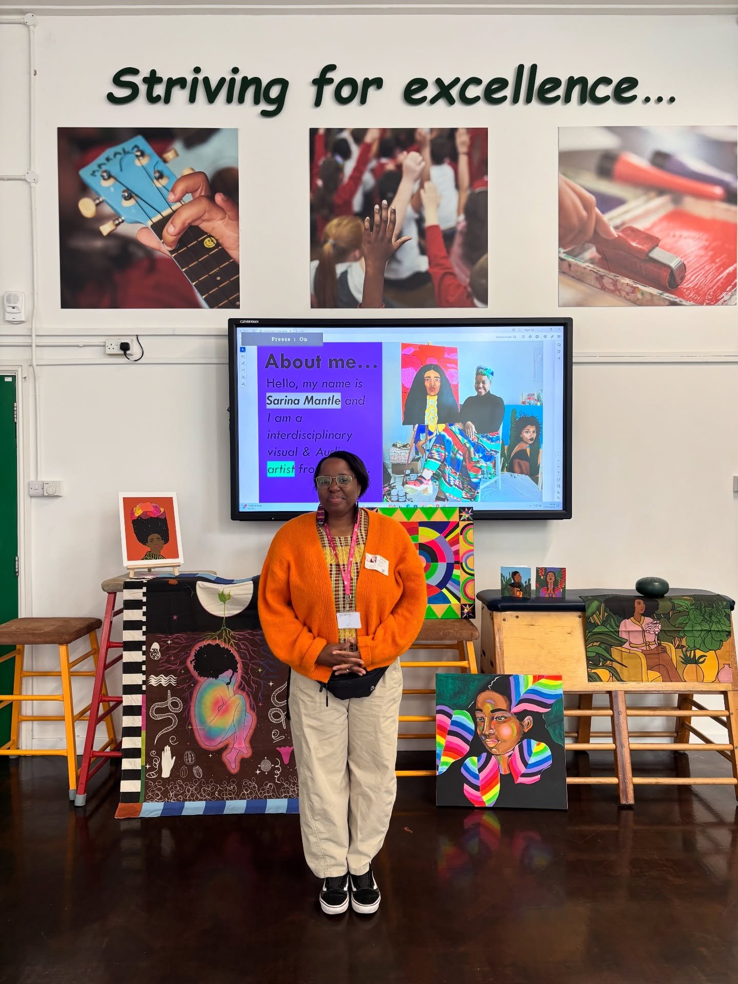 Primary School Guest!

I was invited by the wonderful @primaryartroom supported by @strive4academy to visit Ray Lodge primary school.

I had the pleasure of working with them briefly last year. However this year, I got to go a little more deeper, spe