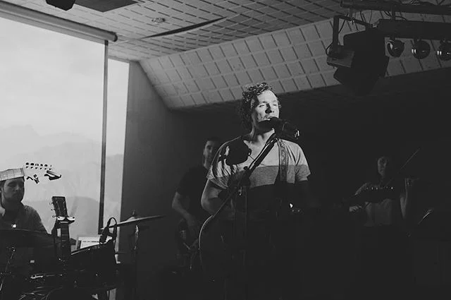 Since moving to England, recording has been put on a bit of a hold.. but I have released three @atlasrhoads singles. one was recorded here in my English kitchen 😂 (Nothing Can Tear Acoustic). I will have my studio back at the end of the year. Much l