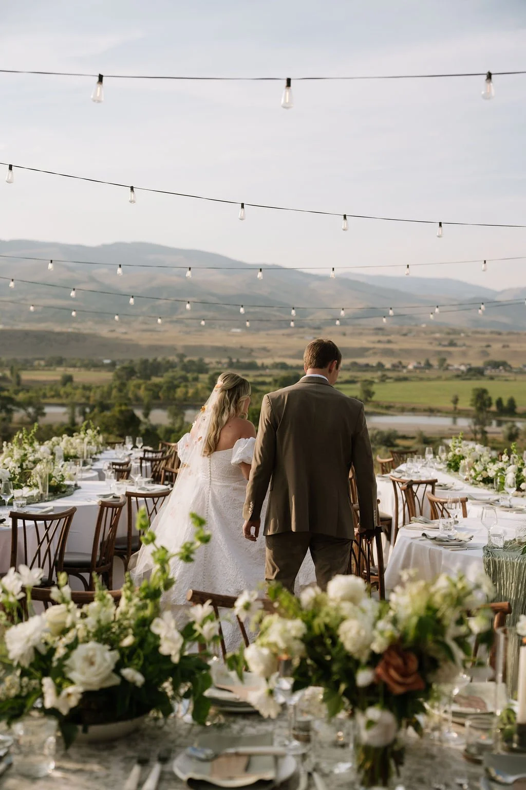 Planning a Wedding at Sage Lodge: A Guide to a Montana Wedding in Paradise Valley