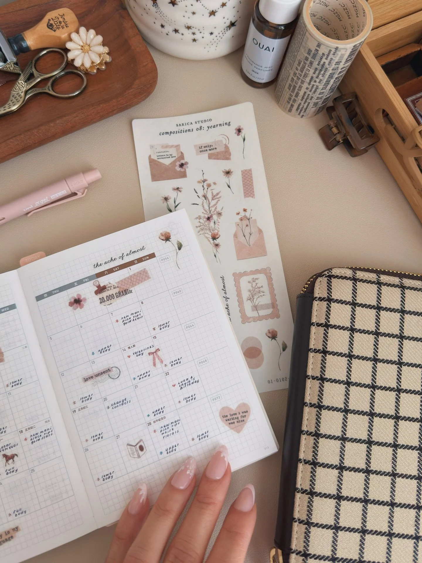 This one is for all of the hopeless romantics &hearts;️ I&rsquo;m continuing the collagecore series with compositions 08: yearning and this one is giving wistful. Longing. Deep sighs. Can you tell I was watching Bridgerton S4 while I was designing th