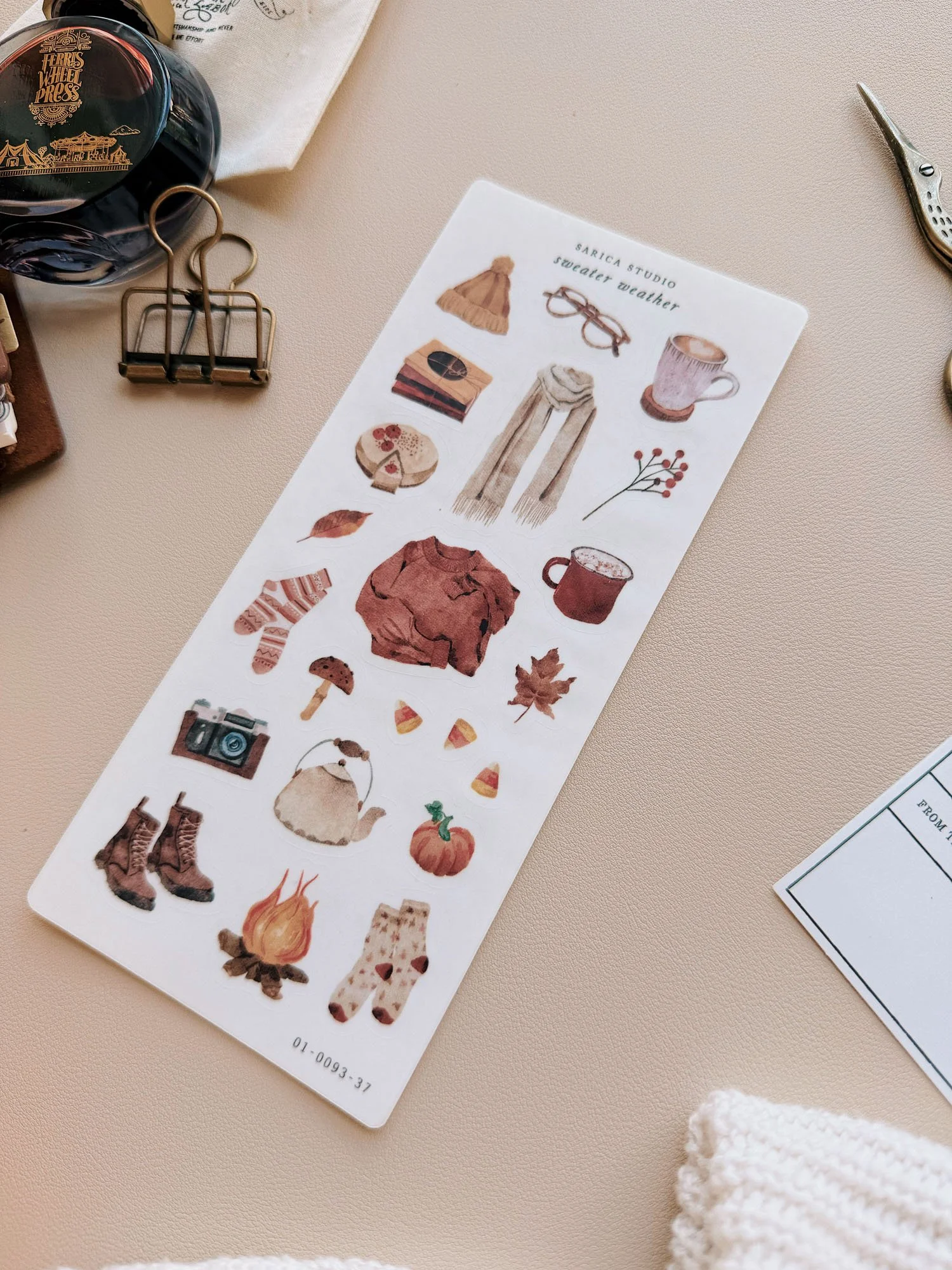 sweater-weather-stickers-sarica-studio-03.jpg