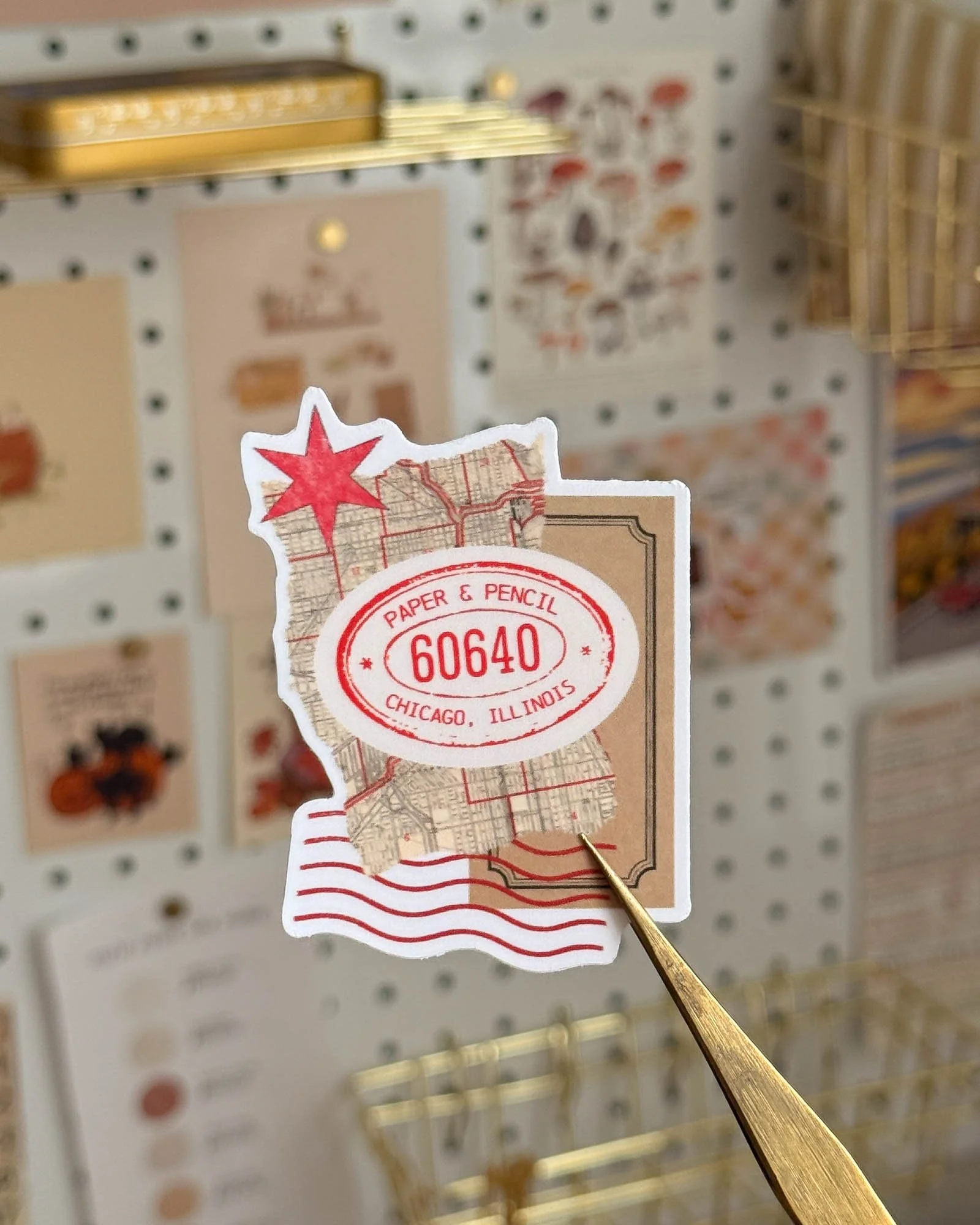 paper-and-pencil-sarica-studio-sticker-3.jpg