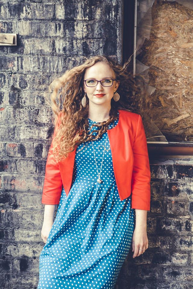 Chloe Reynolds will be supporting Anastacia on her UK tour.