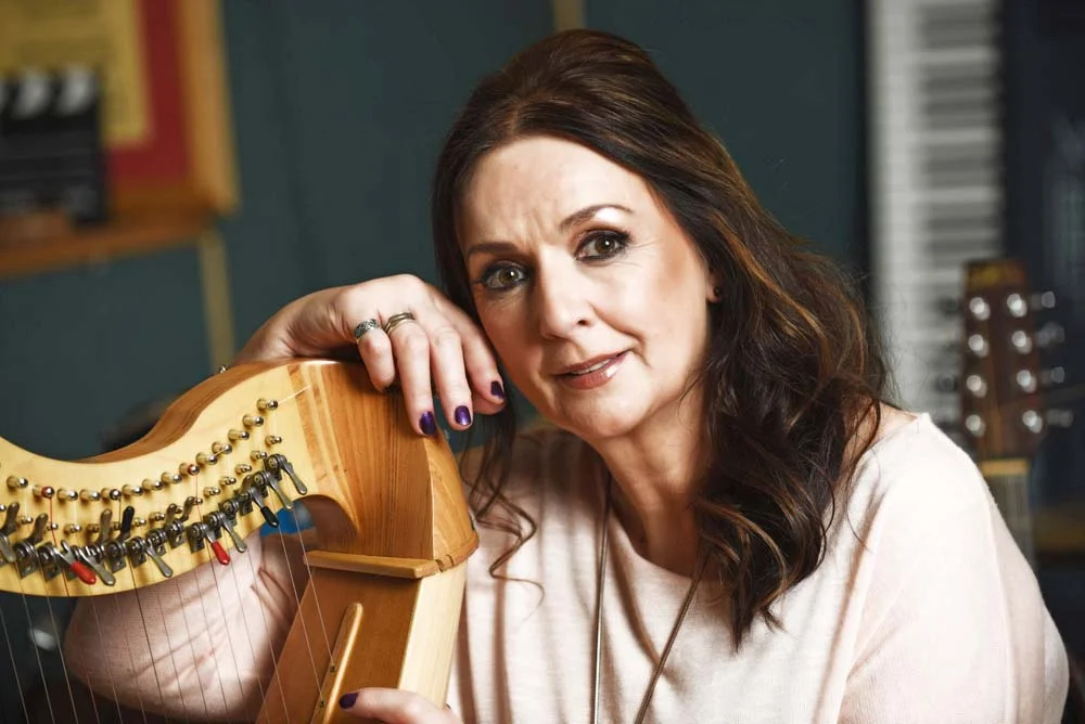 Moya Brennan will visit South Wales twice during the spring. On March 27 she will play Rhosygilwen, Cilgerranand on March 31 she will play Acapela Studio, Cardiff.