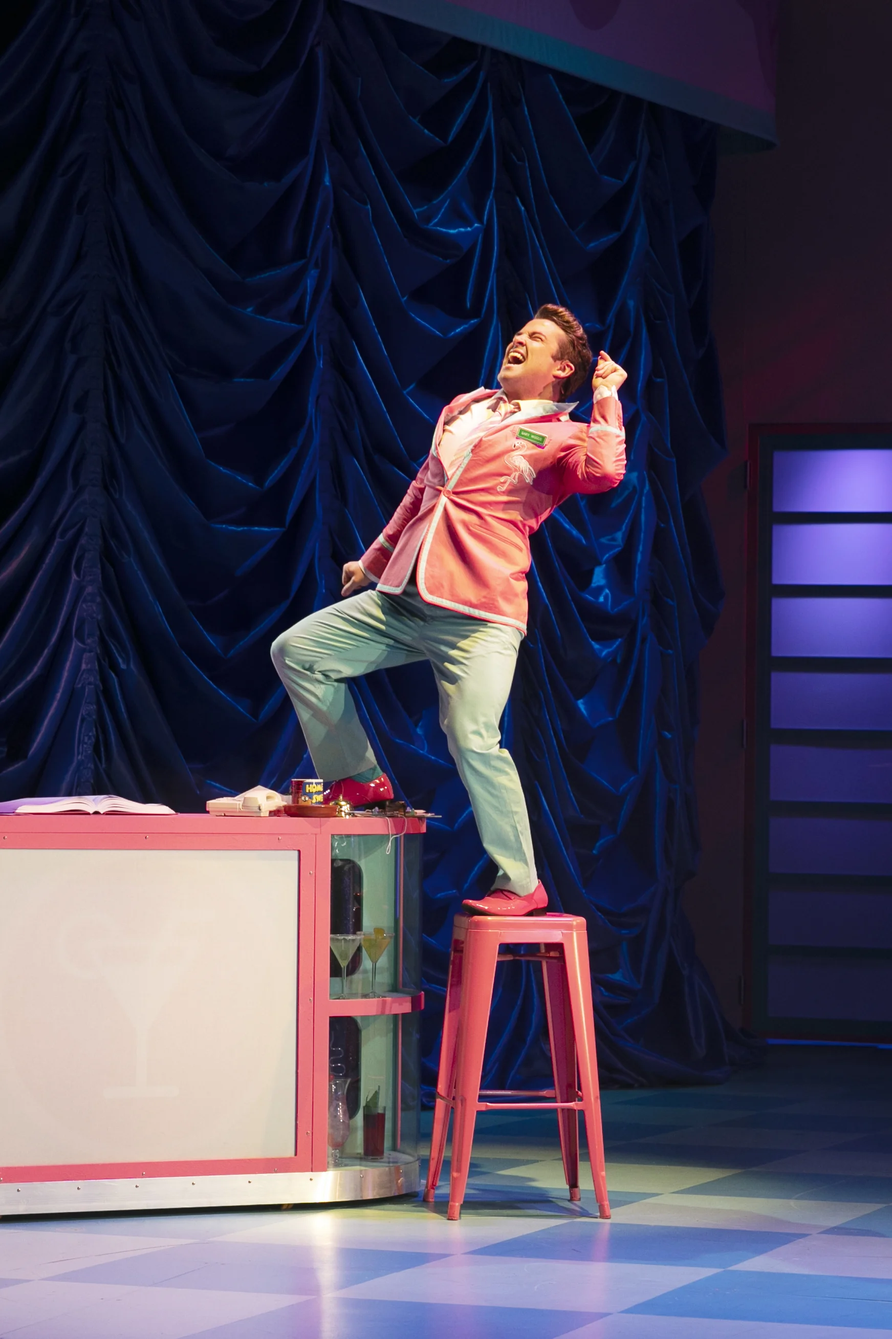 A scene from Club Tropicana coming to Wales Millennium Centre as part of its UK Tour from 13 – 17 August 2019.