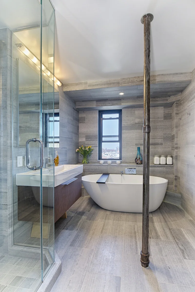 387Grand_Jeremy_bath FOR WEB.jpg