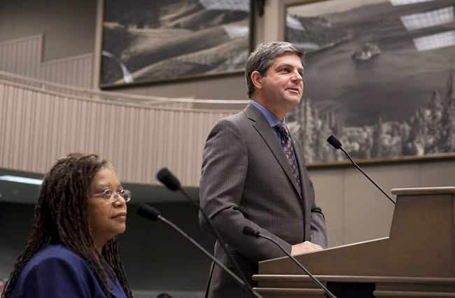 Assemblyman Jim Wood's Broadband Map Act recently cleared the Senate Transportation and Housing Committee. Connie Stewart, left, executive director of the California Center for Rural Policy, spoke in favor of the bill. (Image courtesy of Assemblyman Jim Wood's office)