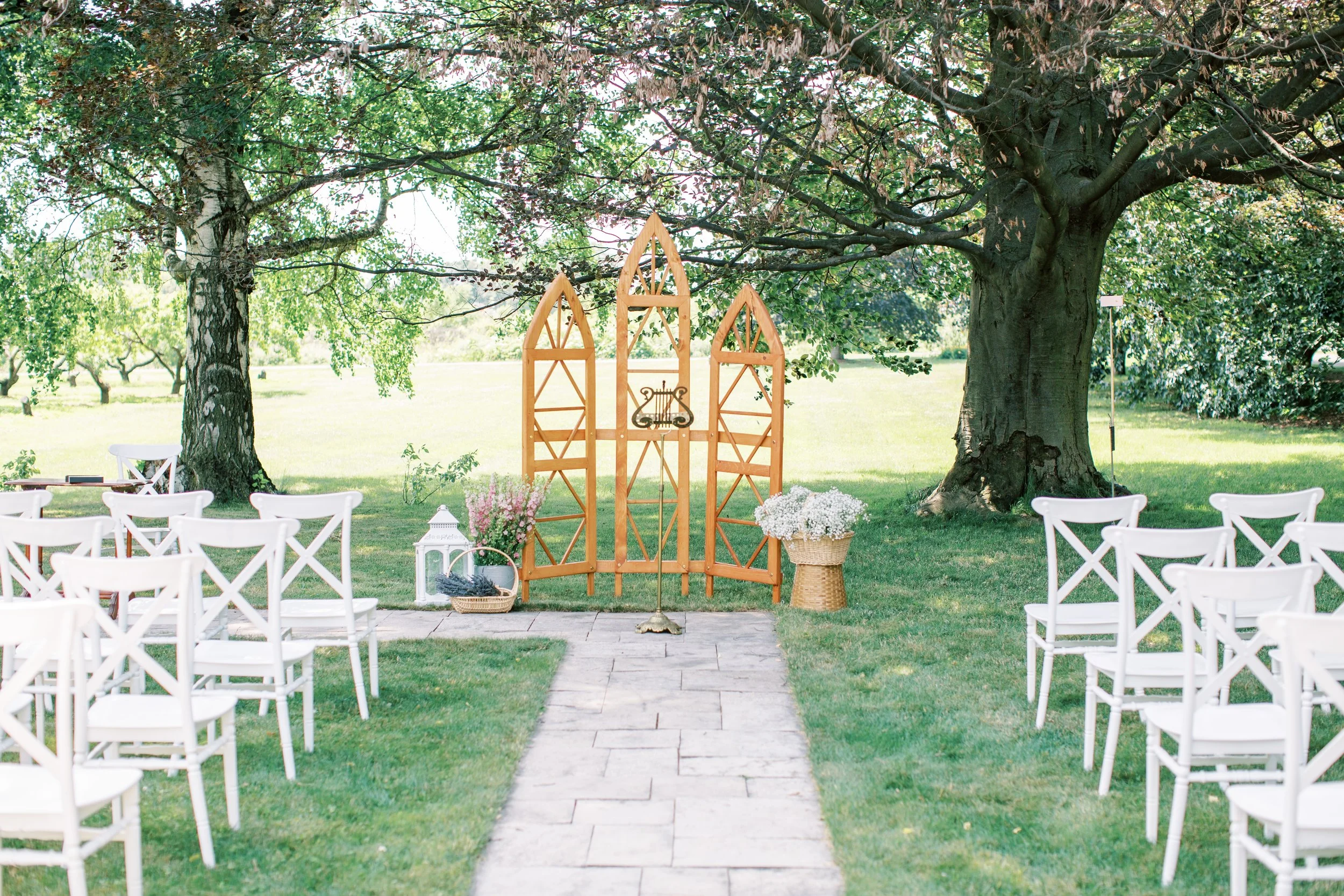 outdoor wedding venues in the GTA summer wedding