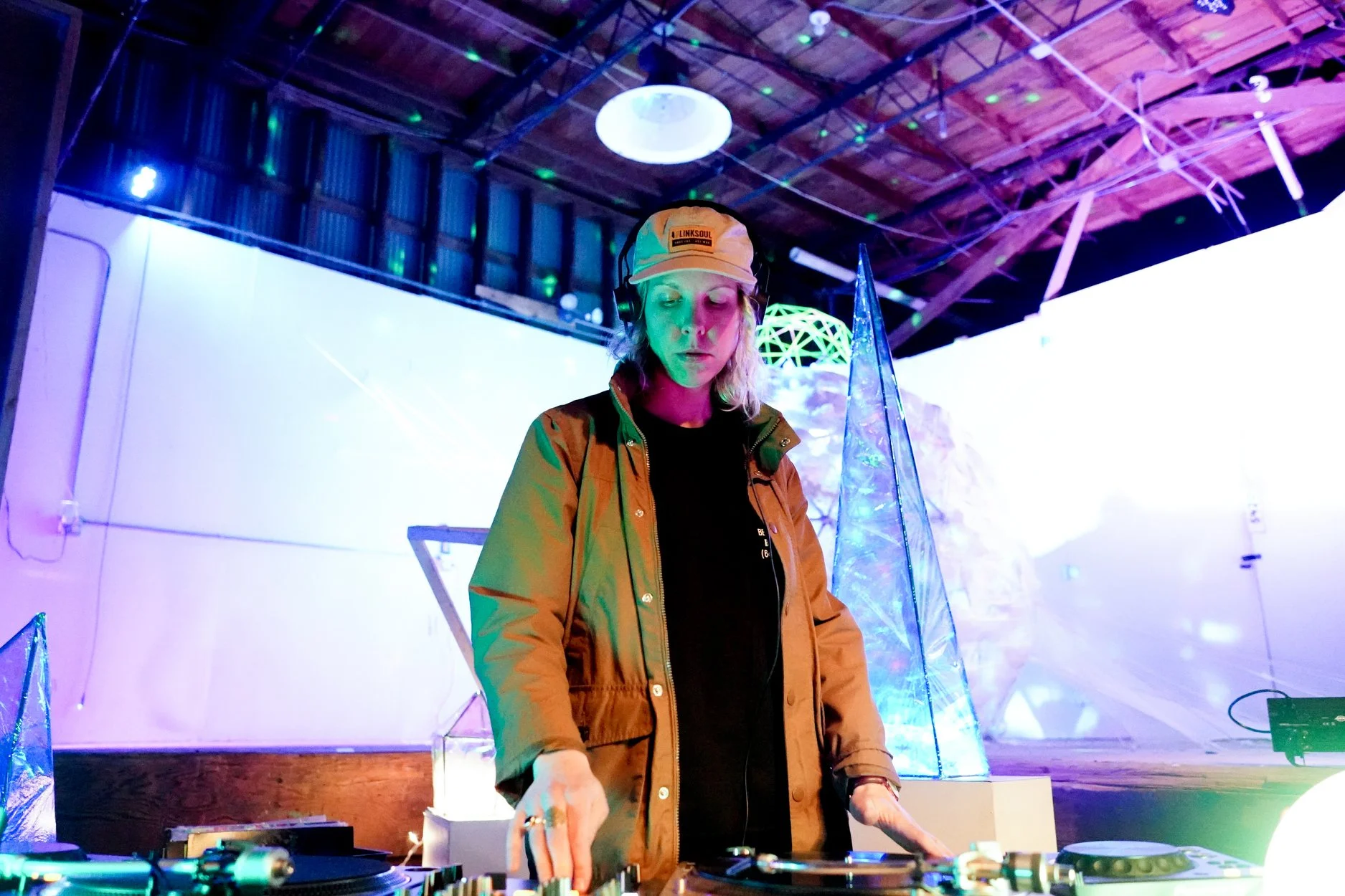 DJ Cap'n Tits