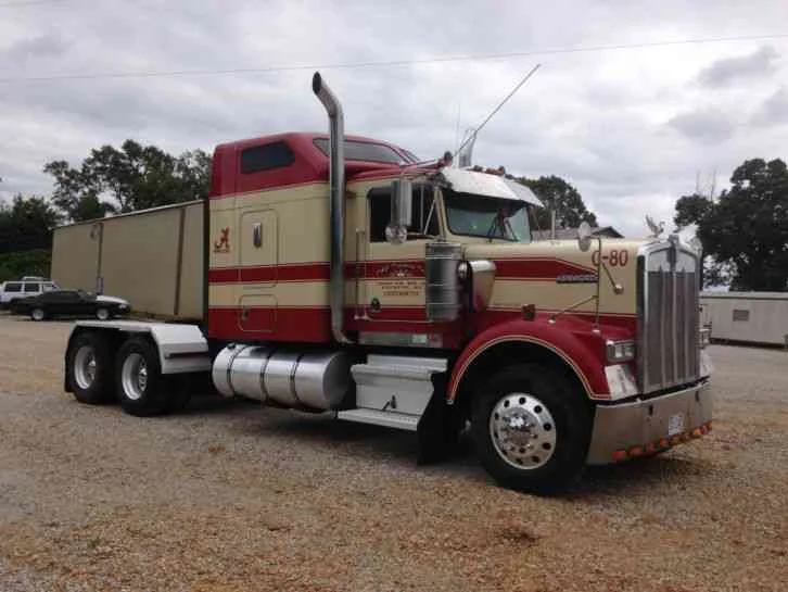 KENWORTH BULL HAULER 1.jpg