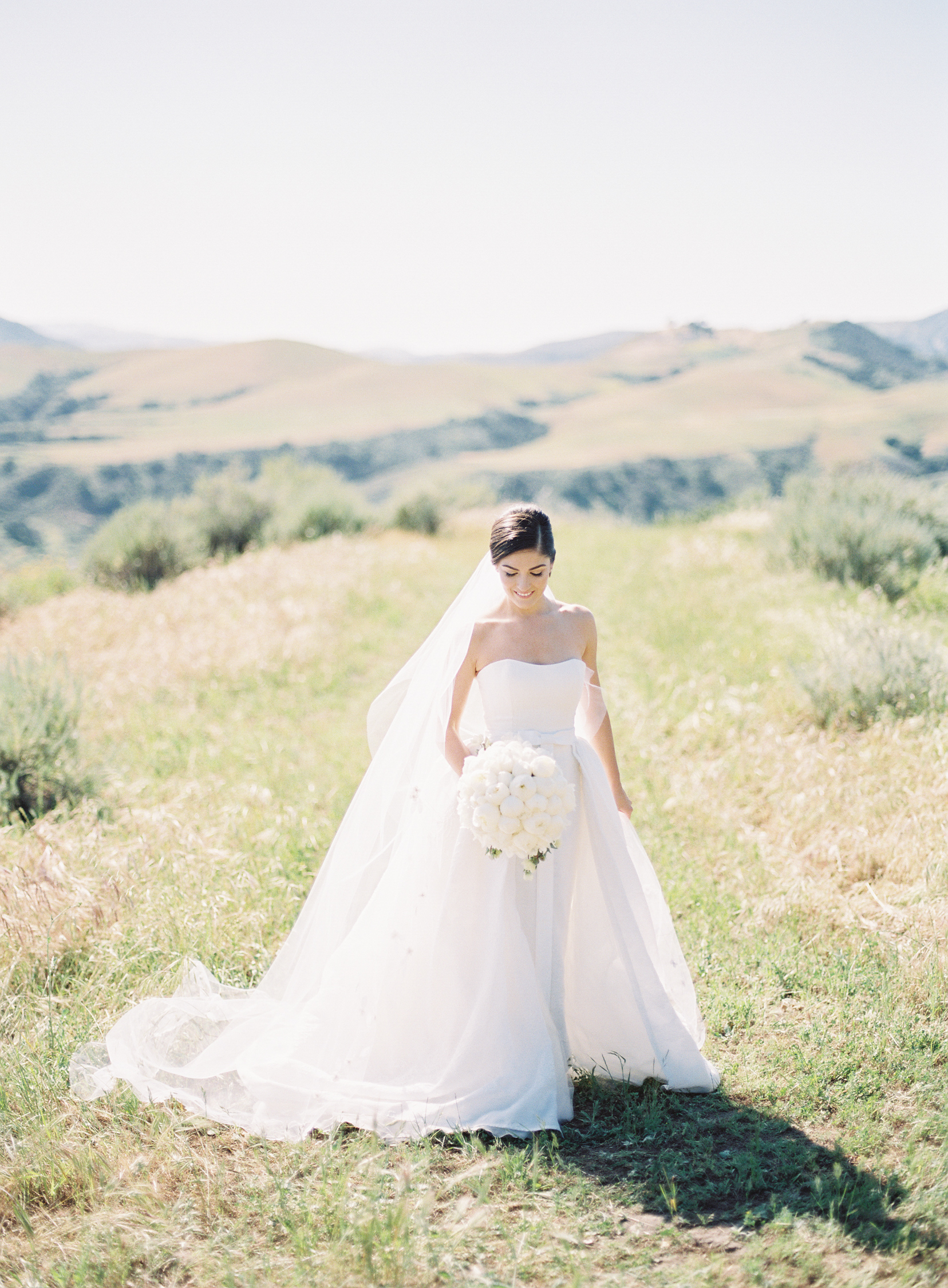 bride (love this shot)041616_2597_009978-R1-009.jpg