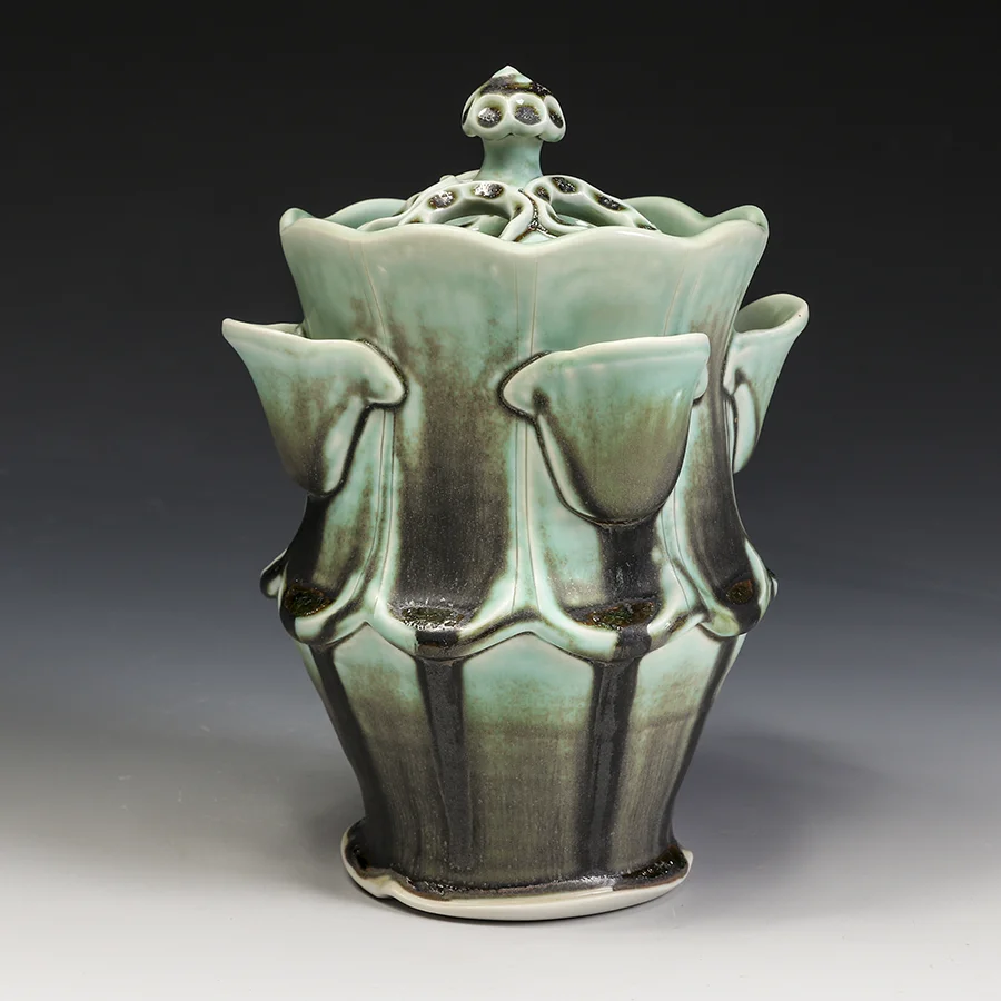 Lauren Smith, Vase, porcelain, In Tandem Gallery www.intandemgallery.com