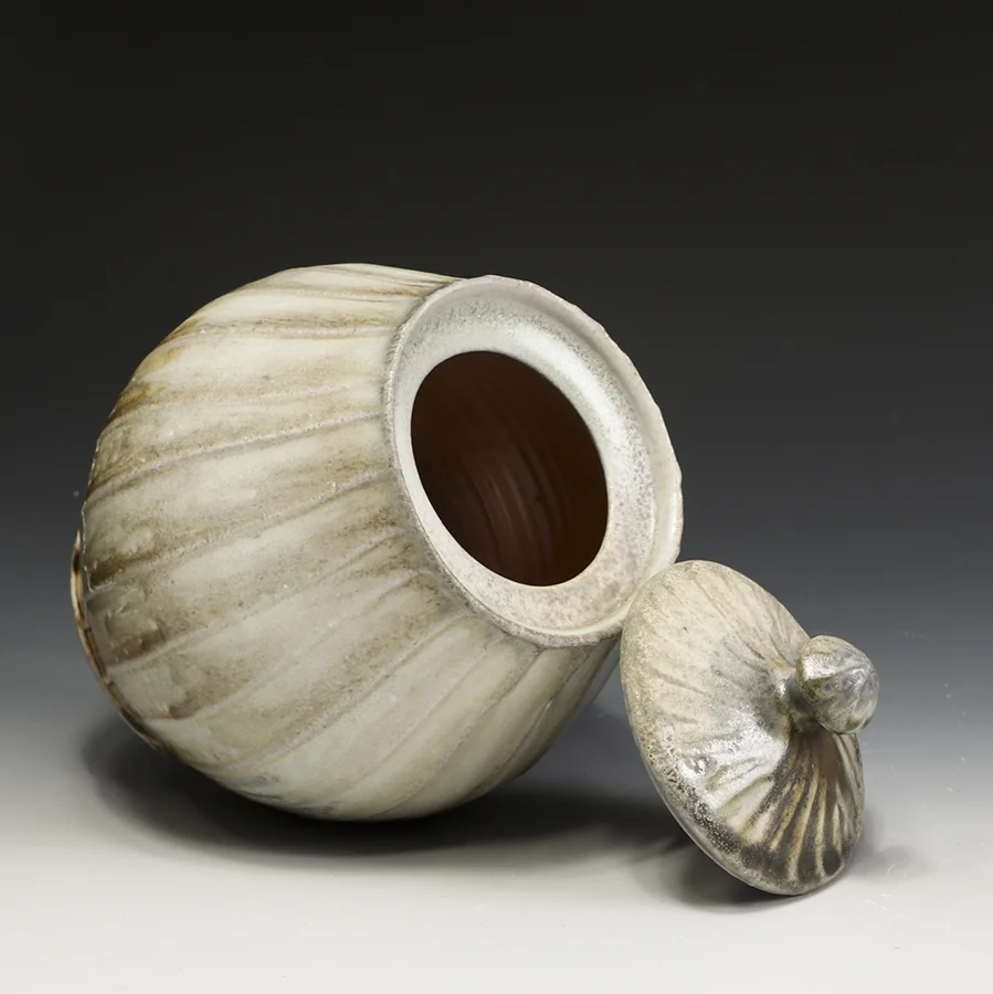 Justin Lambert, Wood Fired Lidded Jar, In Tandem Gallery www.intandemgallery.com