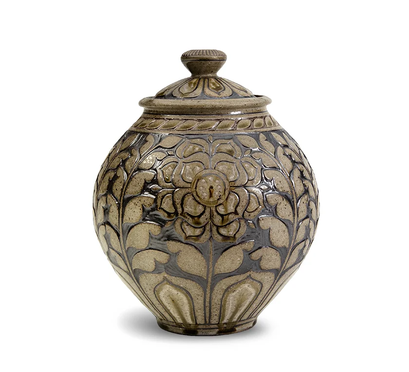 Kate Jonhstone-jar_72.jpg