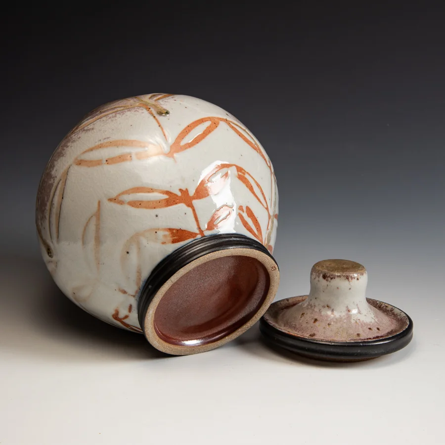Matthew Hyleck, Soda fired Jar, In Tandem Gallery www.intandemgallery.com - cone 10 reduction - Bakersville NC