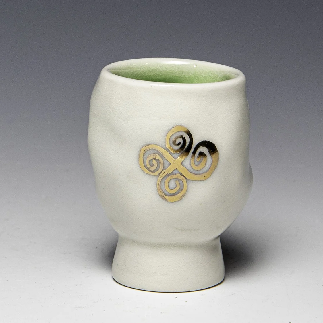 Michael Corney-cup-02_b.jpg