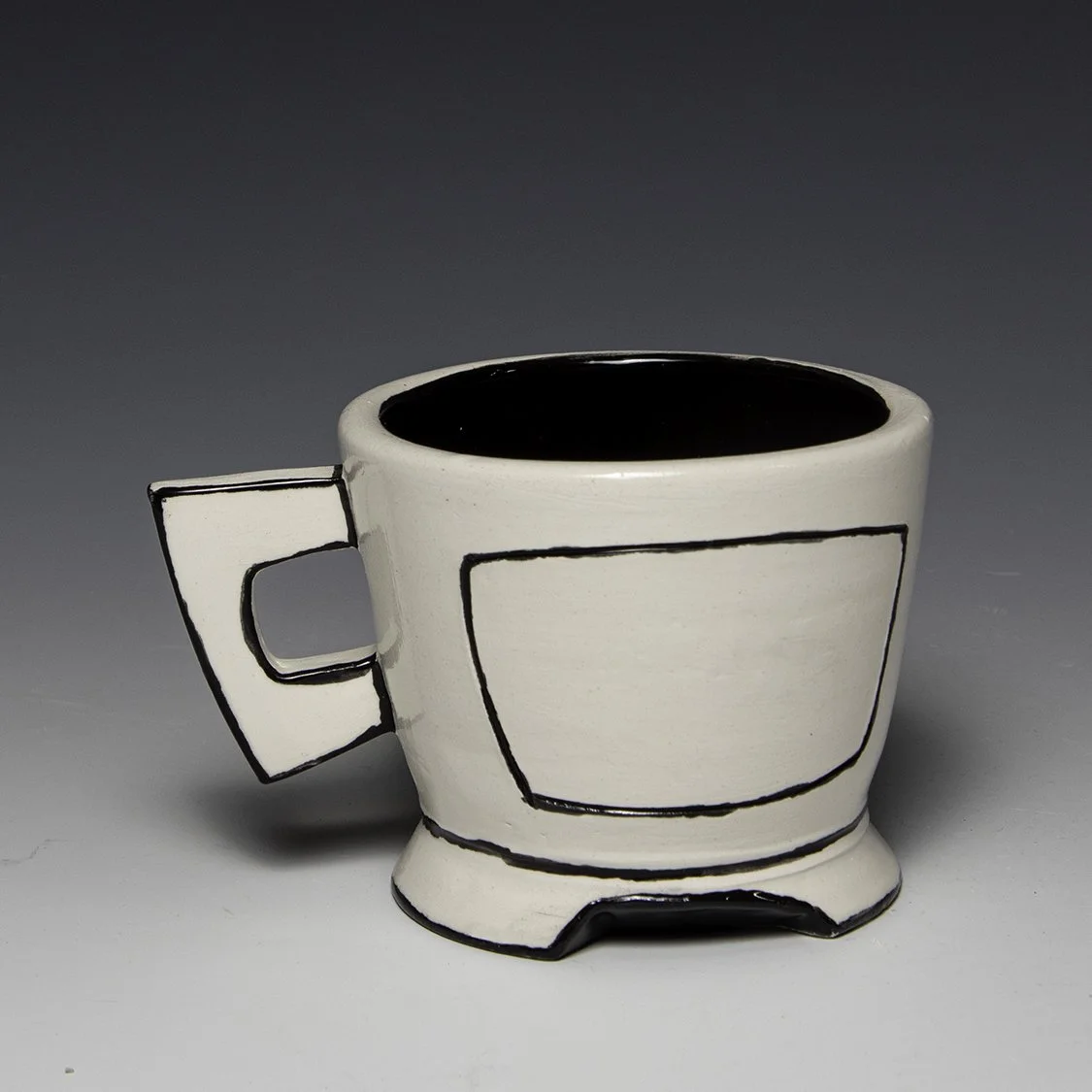 Nikki Blear - mug-2_b.jpg