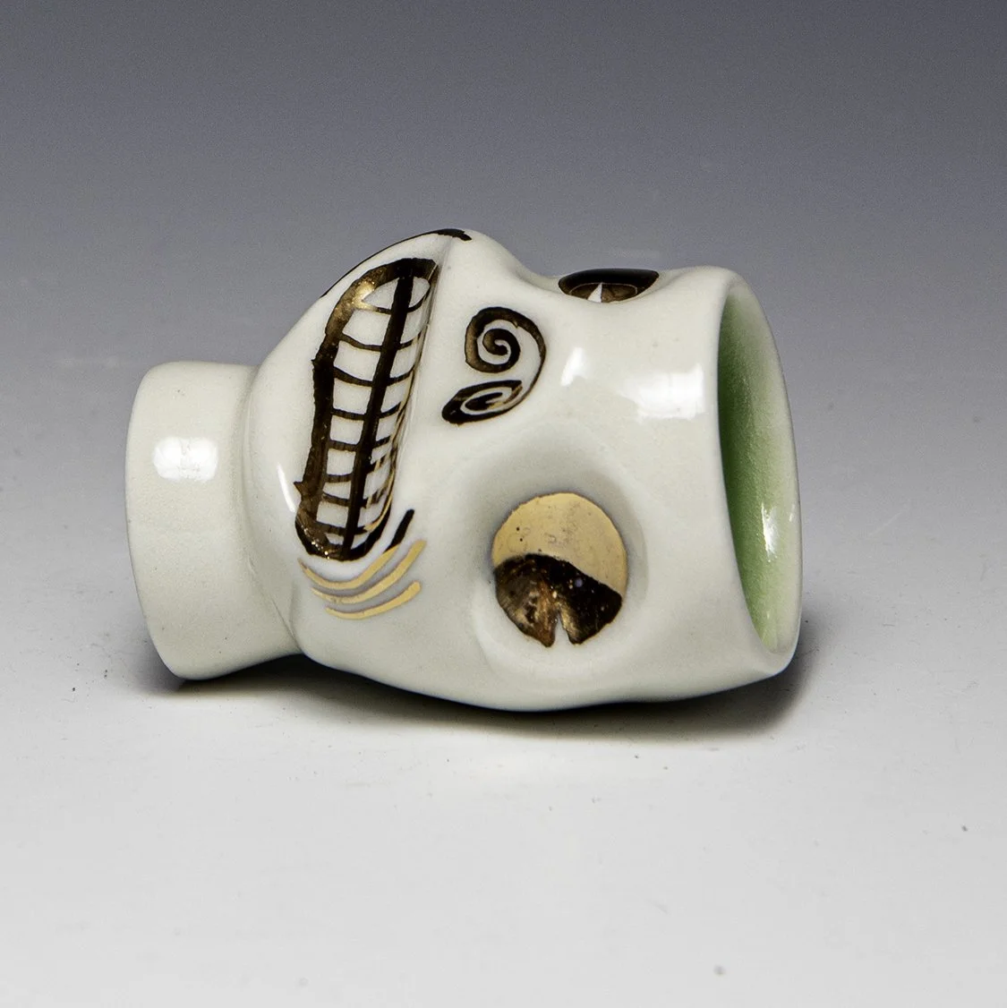 Michael Corney-cup-02.jpg