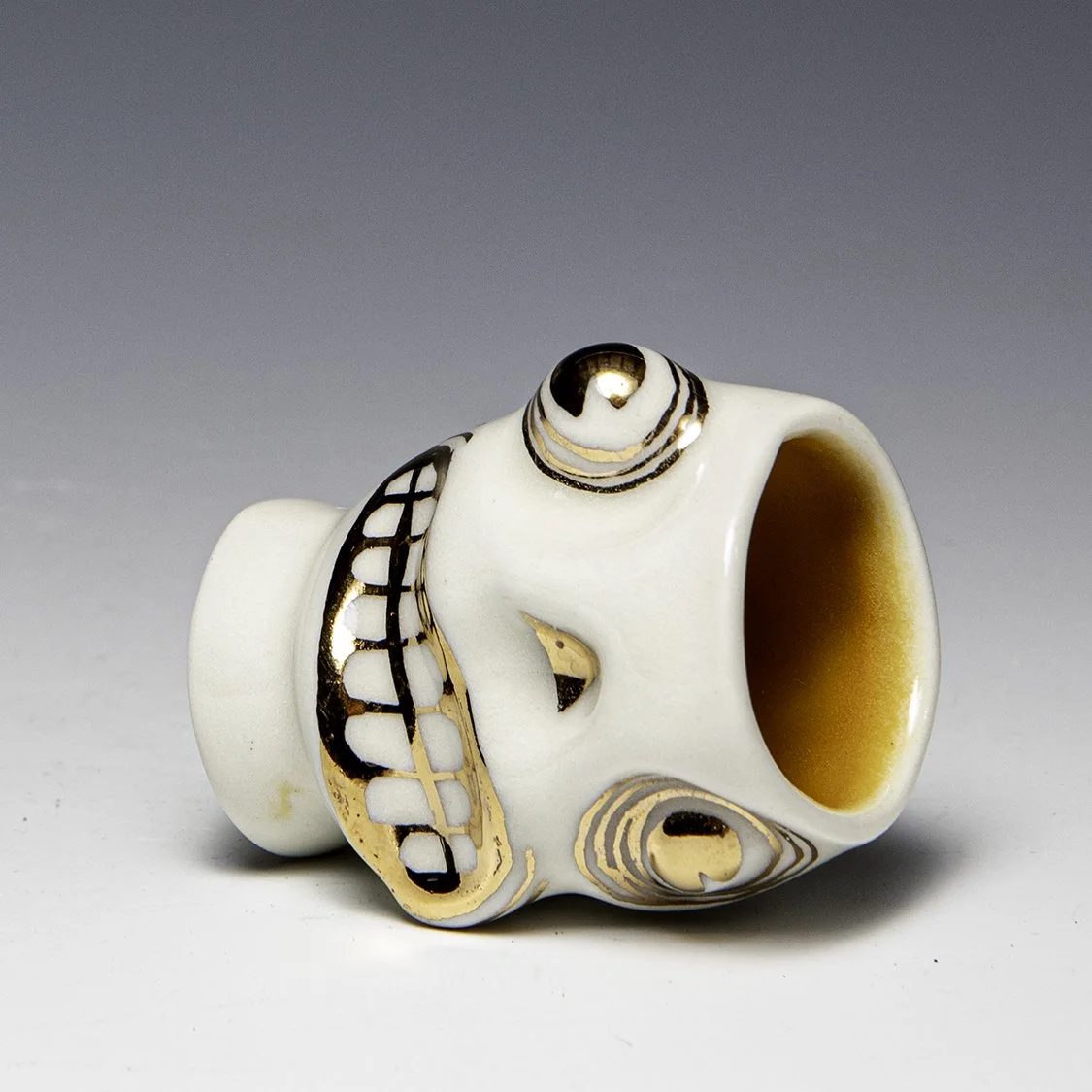 Michael Corney-cup-03.jpg