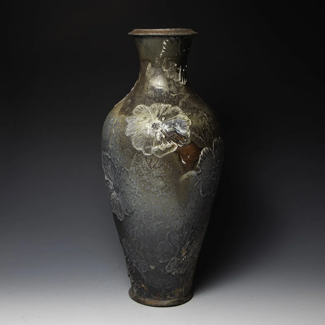 Mike Stumbras-vase-100_f.jpg