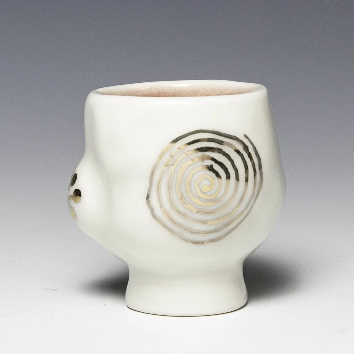 Michael Corney-cup-40_b.jpg
