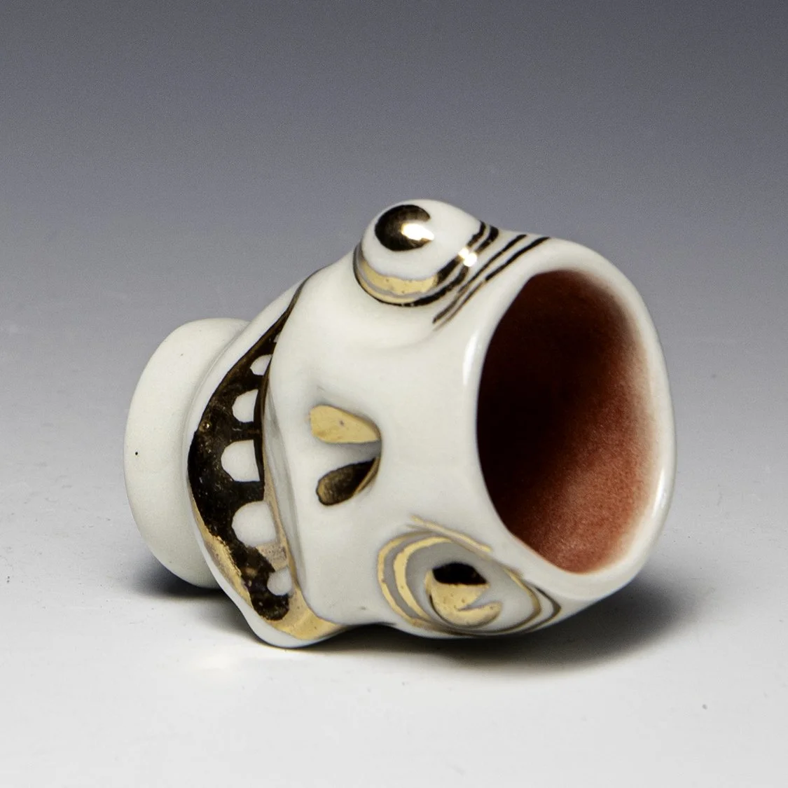 Michael Corney-cup-01.jpg