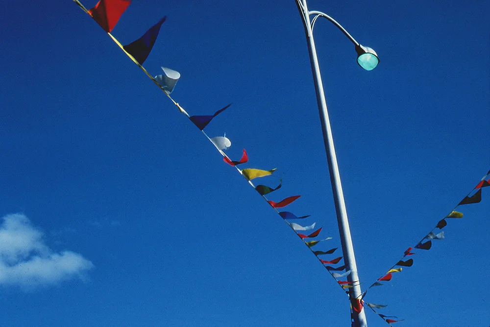 flags_lamp_sky.jpg