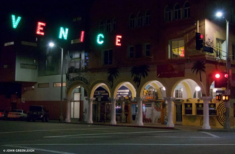 venice night holidays.jpg