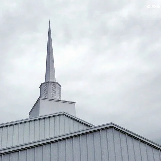 Steeple, Austin TX&nbsp;&nbsp;#churches #atxphotographer #iphonepics #junofilter #grayskies #architecturalphotography #thestreetphotographyhub #streetphotography #streetphoto #streetstories #streetdreamsmag #urbanphotography #urbanandstreet #streetma