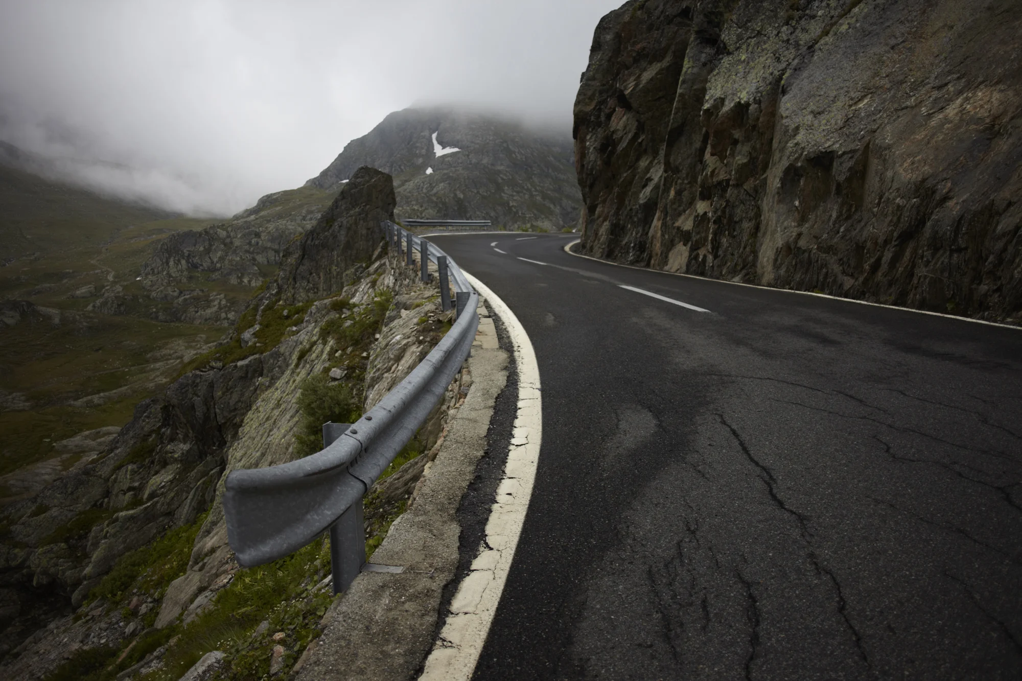 Frank-Schott_Alpine-Road-05.jpg