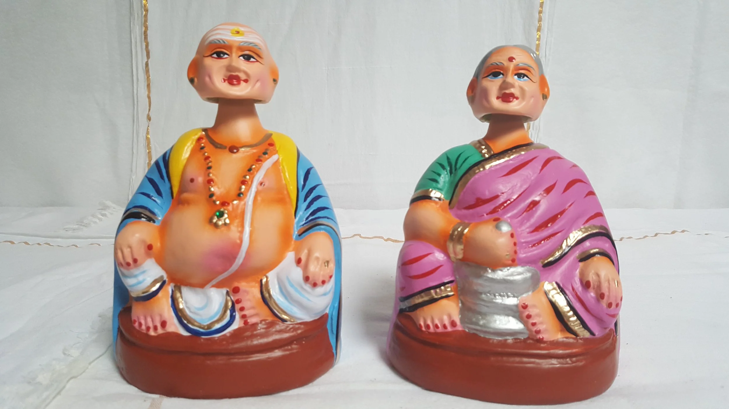 Taata Paatti - small