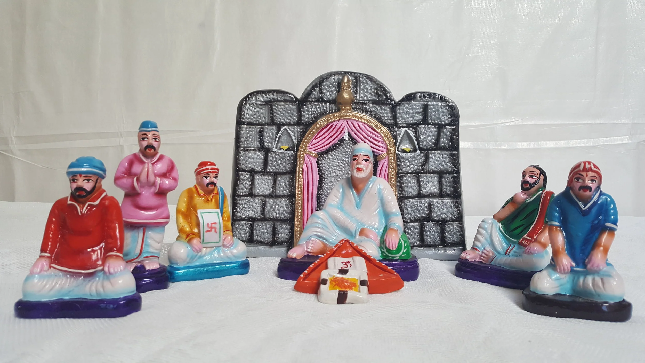 Saibaba explaining the Bhagavat Gita