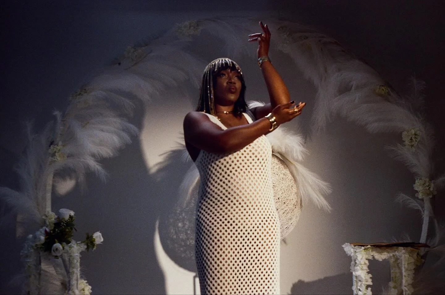 It’s been one week since the ๐ถ๐ช๐ผ๐ฝ๐ฎ๐ป๐น๐ฒ๐ฎ๐ฌ๐ฎ that is the R&B Diaries visual album was released. 
Have you seen it yet?
The colours. The drama. The ๐ฅ๐ ๐๐ ๐ธ’๐๐๐ ๐๐๐๐พ โจ I am so overjoyed that @katzoum captured the ma