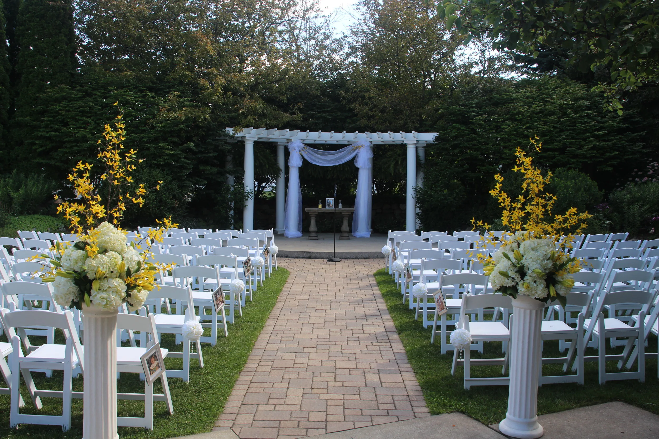 Sensational Summer Weddings — Aberdeen Manor