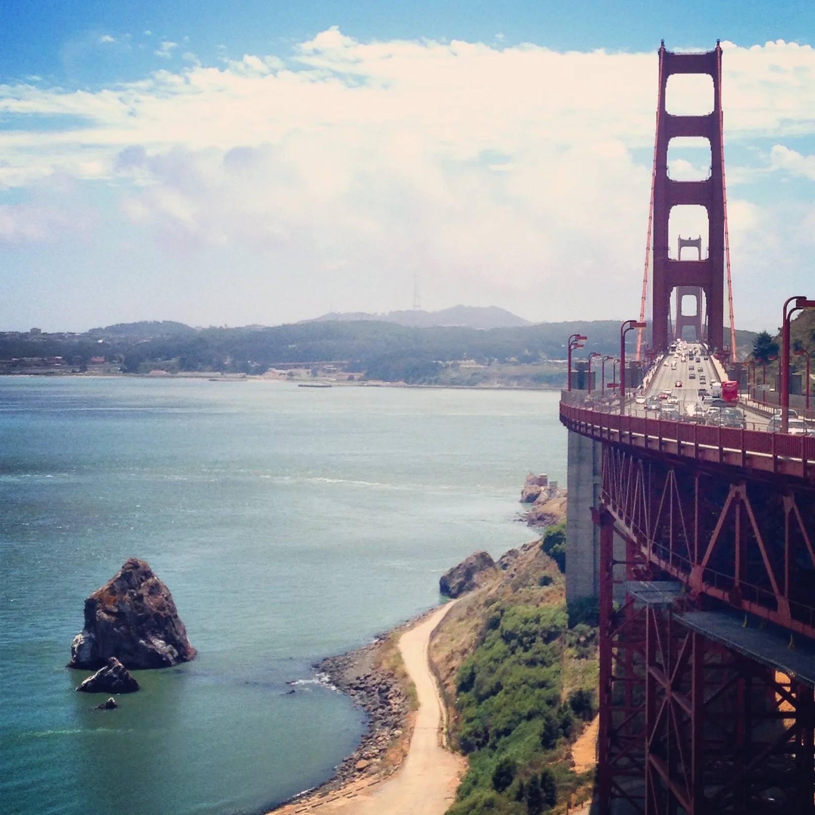 GOLDEN GATE BRIDGE