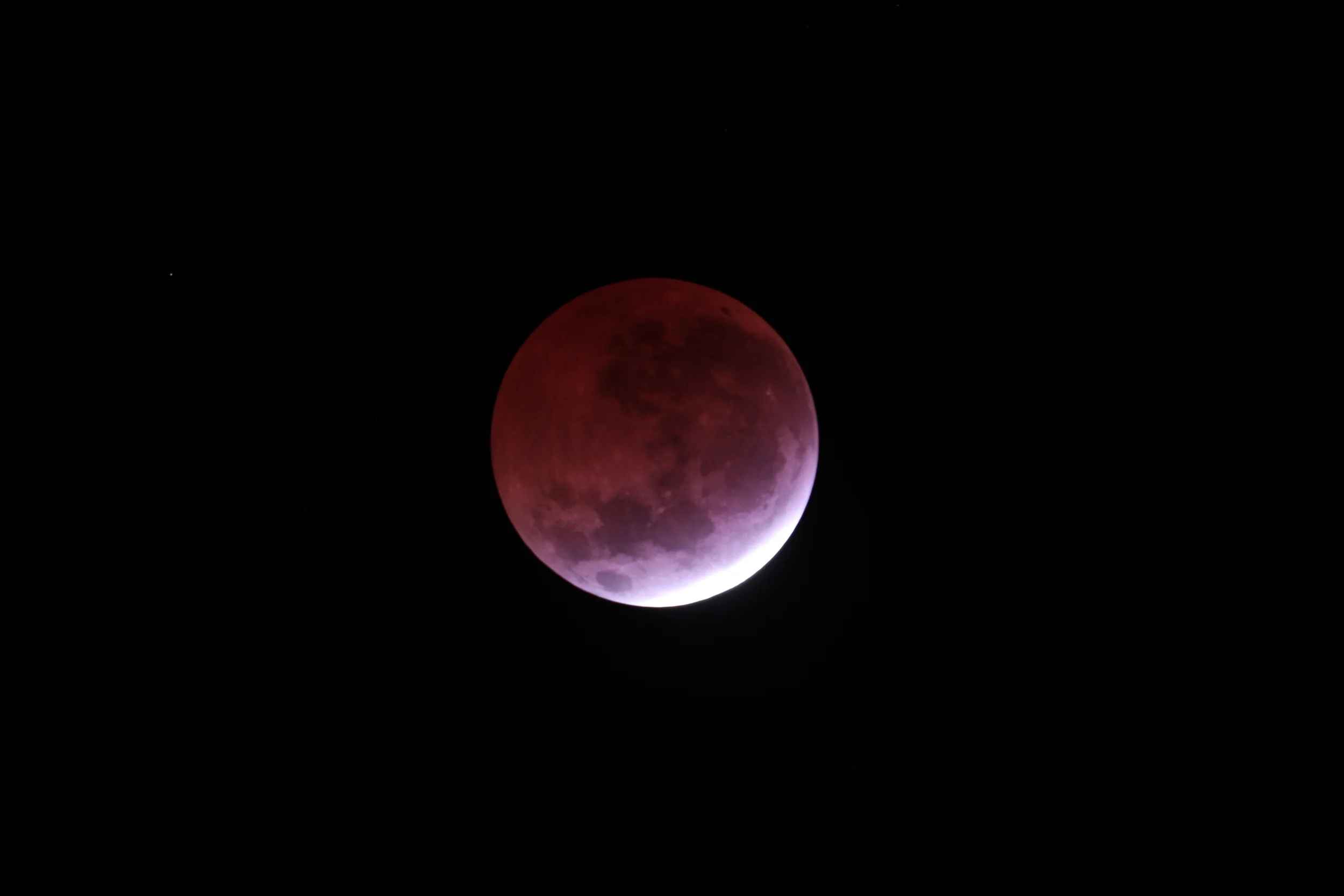 Lunar Eclipse - Totality with earth shine
