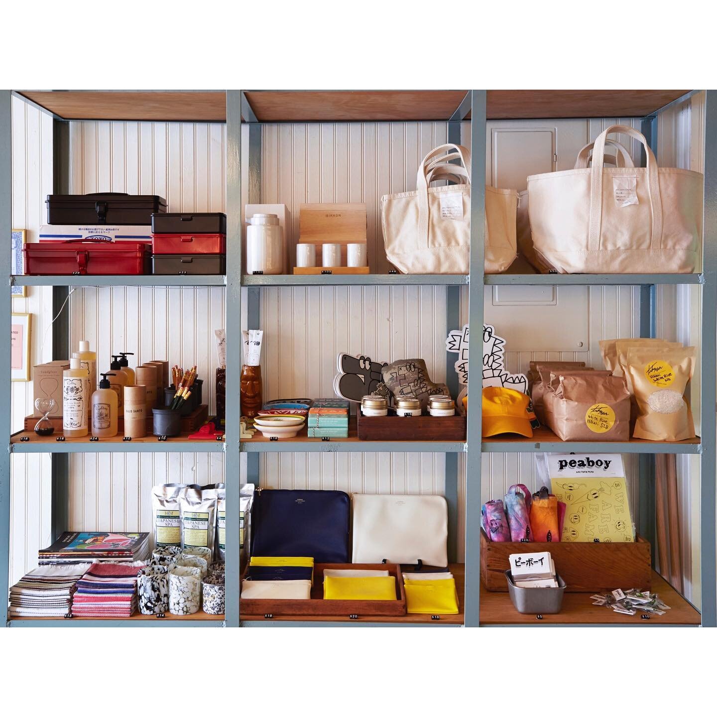 ThE GifT ShoP

You&rsquo;ve been missing a cozy gift shop/general store in LIC. We heard, and just built one! Selected quality goodies are now available at @takumenlic. Perfect for gift/souvenir shopping for your loved ones. New products are added re