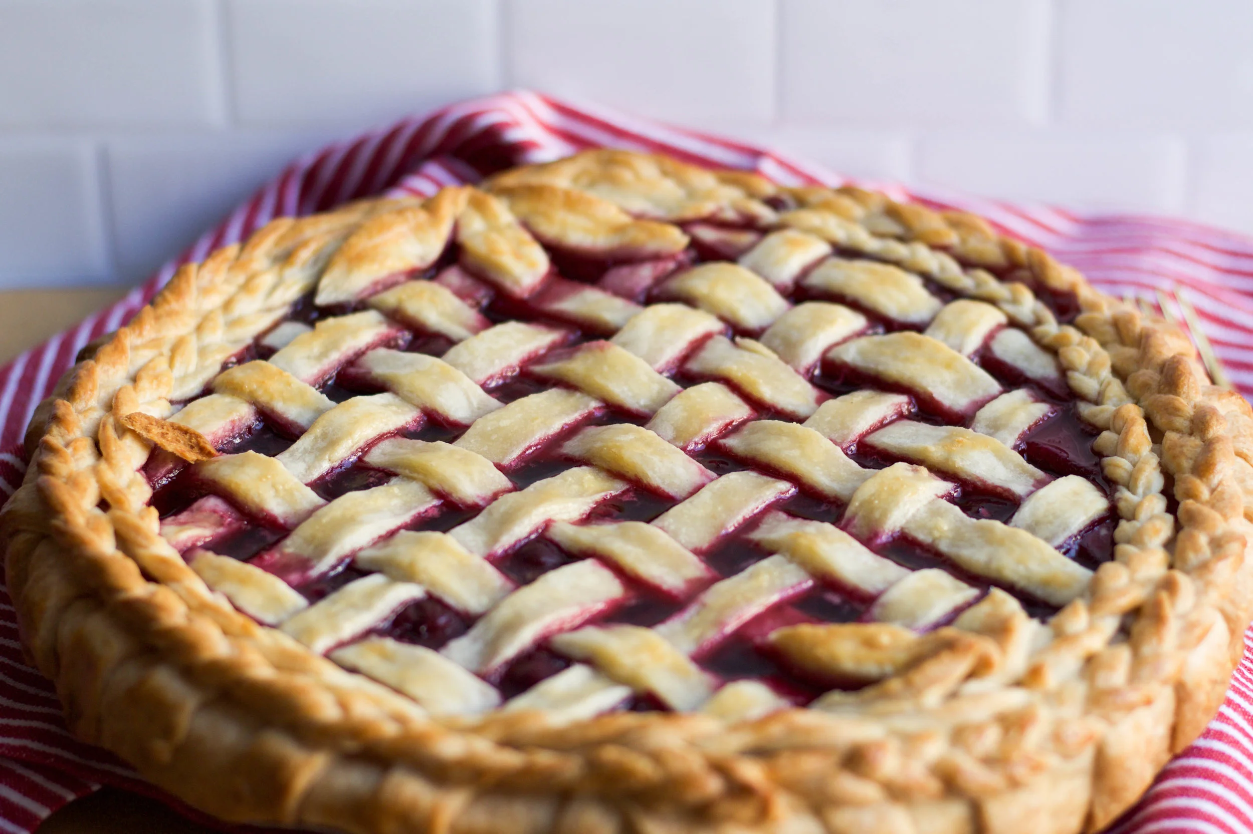 Can you spot the fleck of crust that decided to interrupt this otherwise tasty shot? 