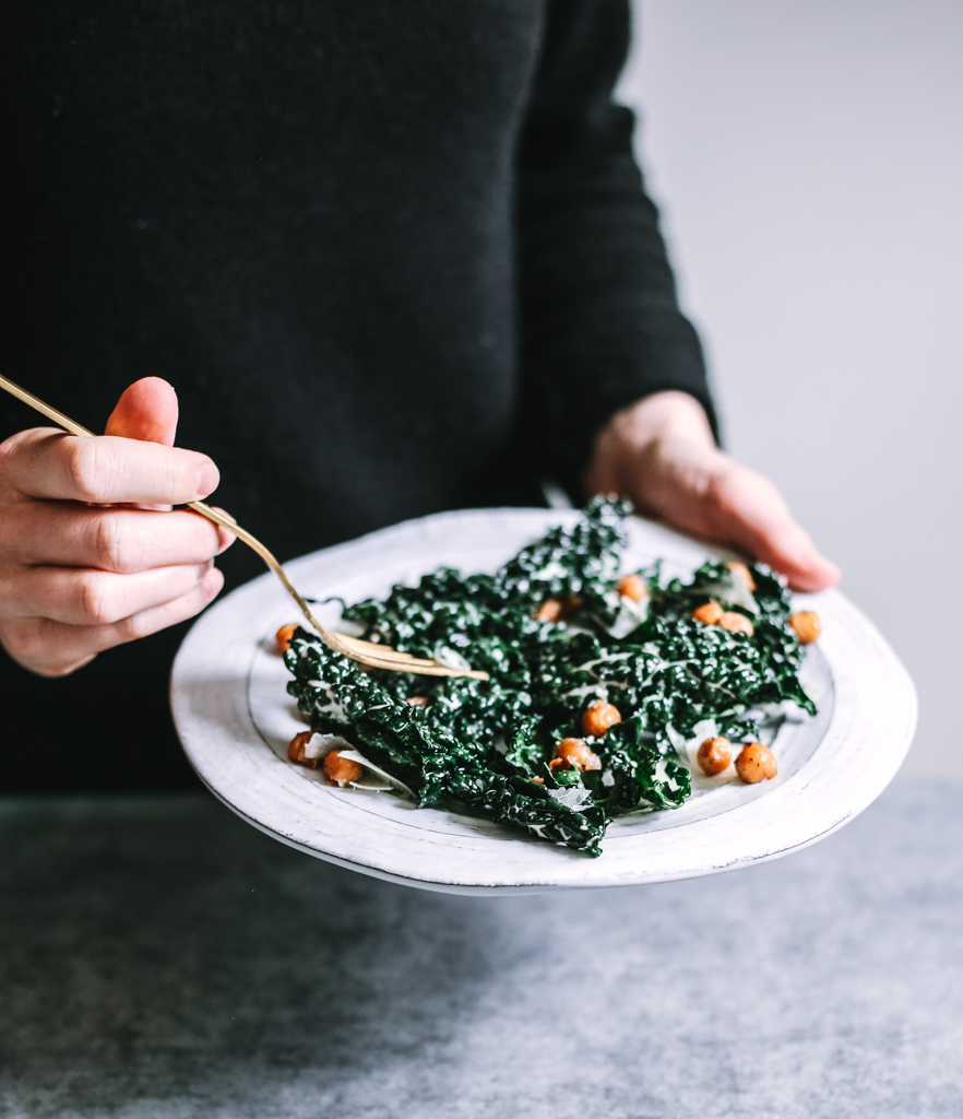 kale_caesar_salad_garlic_chickpea_croutons_recipe
