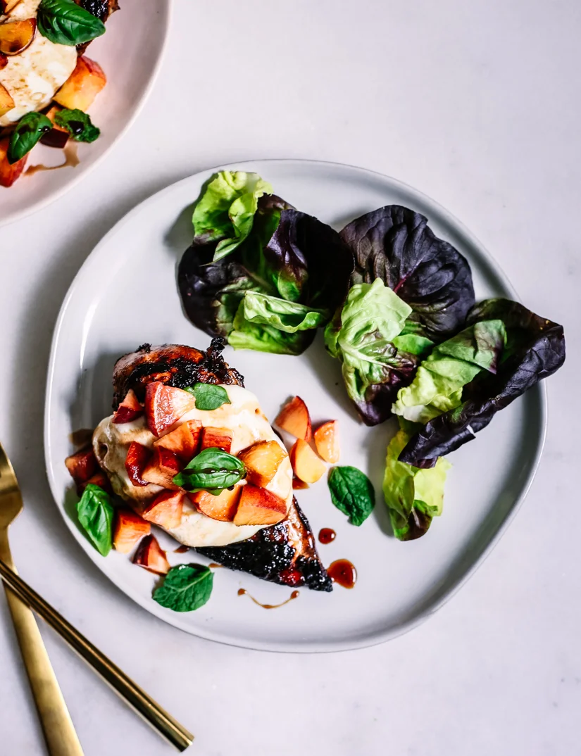 Peach_Caprese_Grilled_Chicken